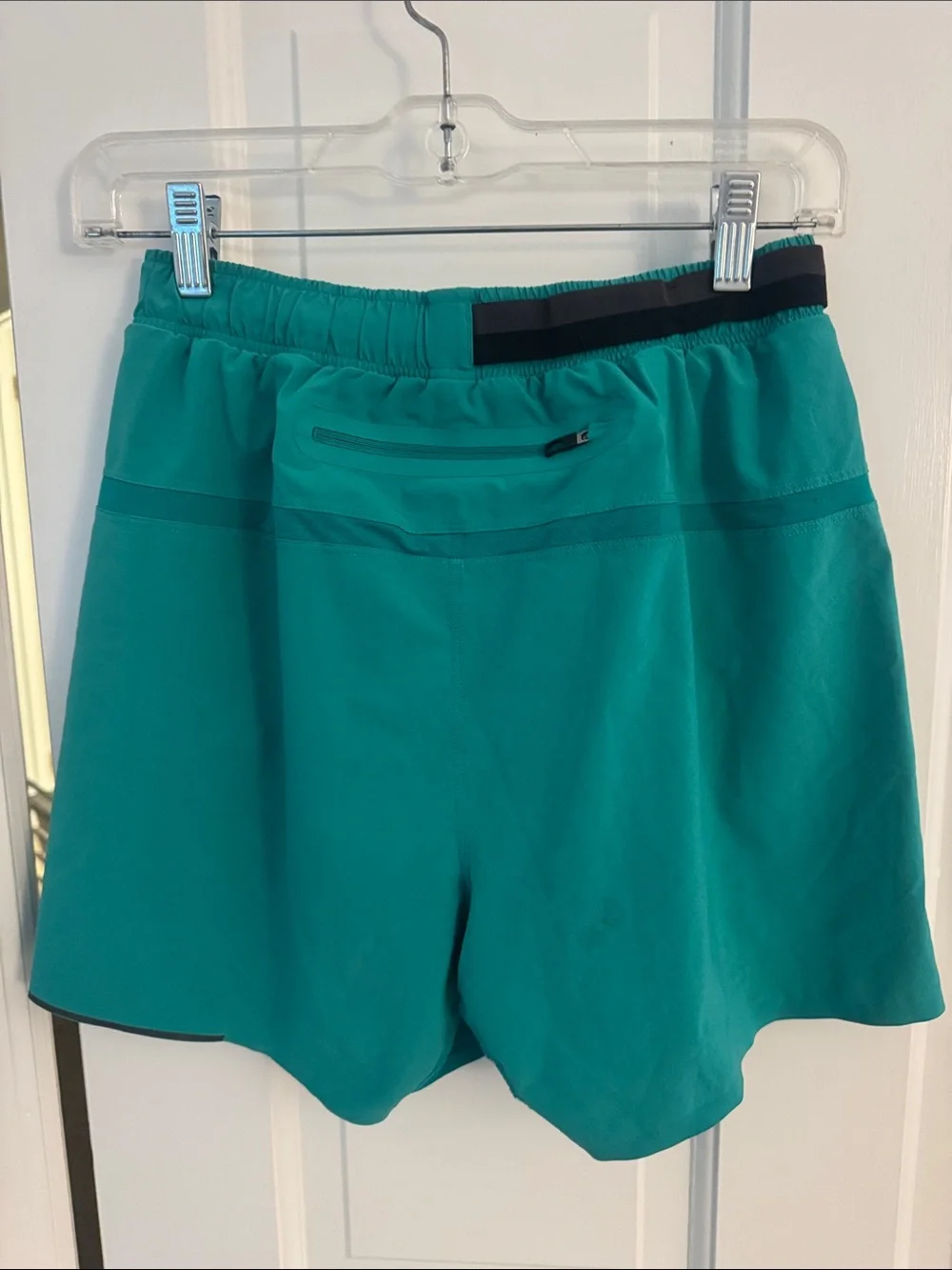lululemon athletica green Surge Running Athletic Shorts size Small